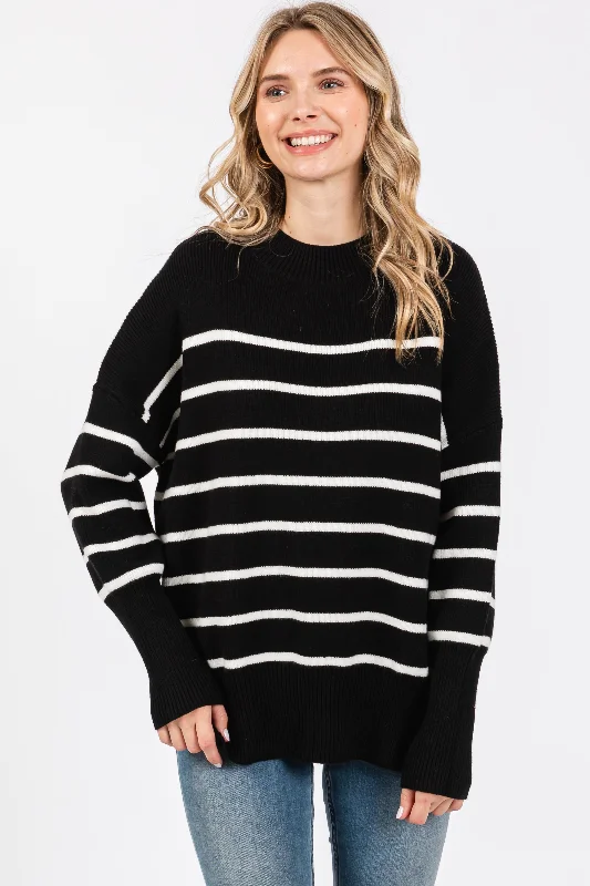 Hand - Knitted Women Sweater with Artisanal CharmBlack Striped Drop Shoulder Sweater