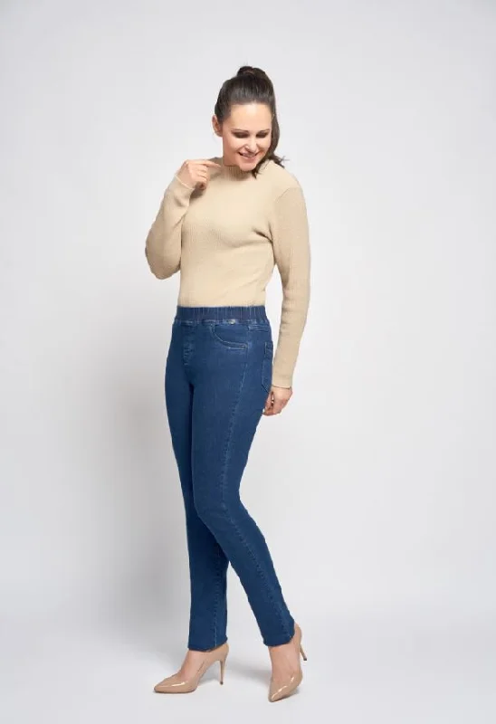 Chunky Knit Women Sweater for Winter WarmthPinns Dark Slim Denim