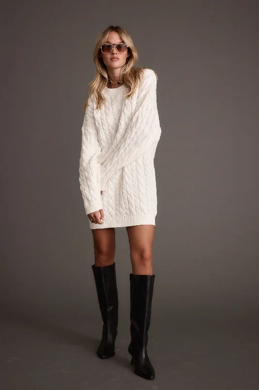 Shift Women Dress with a Simple and Classic Design for Everyday WearBeck Cable Knit Mini Sweater Dress