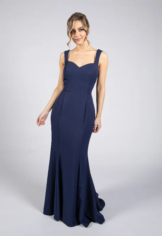 Off - the - Shoulder Women Dress for a Romantic and Feminine LookDeep Navy Sweetheart Fitted Gown