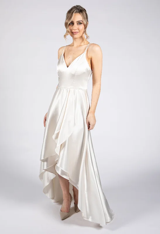 Empire Waist Women Dress to Accentuate the Bust and Conceal the WaistVanilla Satin Gown