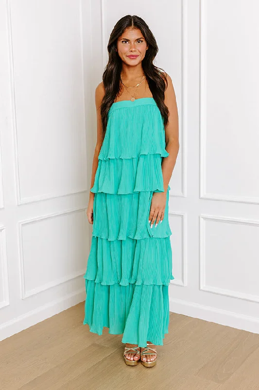 Mini Women Dress with a Short Hem for a Young and Trendy StyleDreamy Mood Pleated Midi In Turquoise