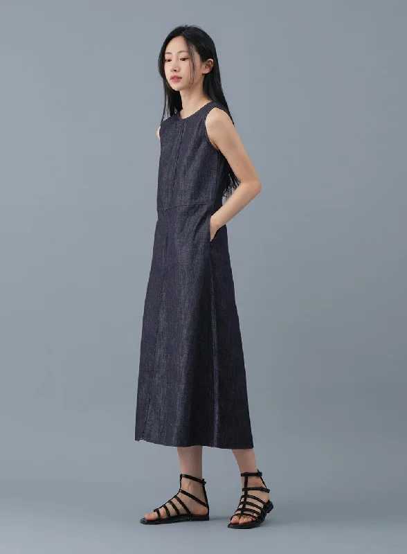 Pleated Women Dress with a Timeless and Elegant TextureLoose Fit Maxi Denim Dress OA28