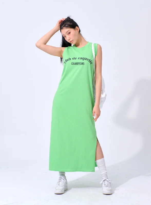 Halter Neck Women Dress to Show Off the Shoulders and NecklineSleeveless Maxi Dress IA324