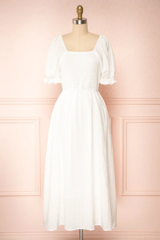 Empire Waist Women Dress to Accentuate the Bust and Conceal the WaistUndume | White Midi Dress w/ Puffy Sleeves