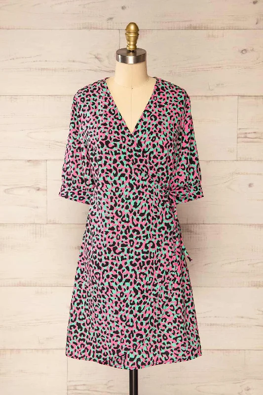 Shift Women Dress with a Simple and Classic Design for Everyday WearZekia Pink | Leopard Print Short Sleeve Wrap Dress