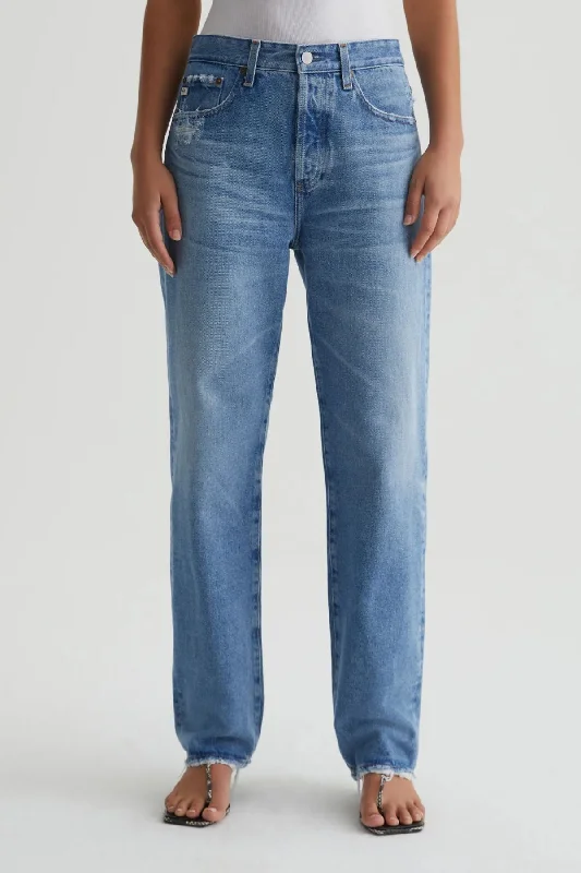 Light - wash women jeans for a fresh and summery appearanceAG Denim The Clove Jean - 19 Years Tribeca