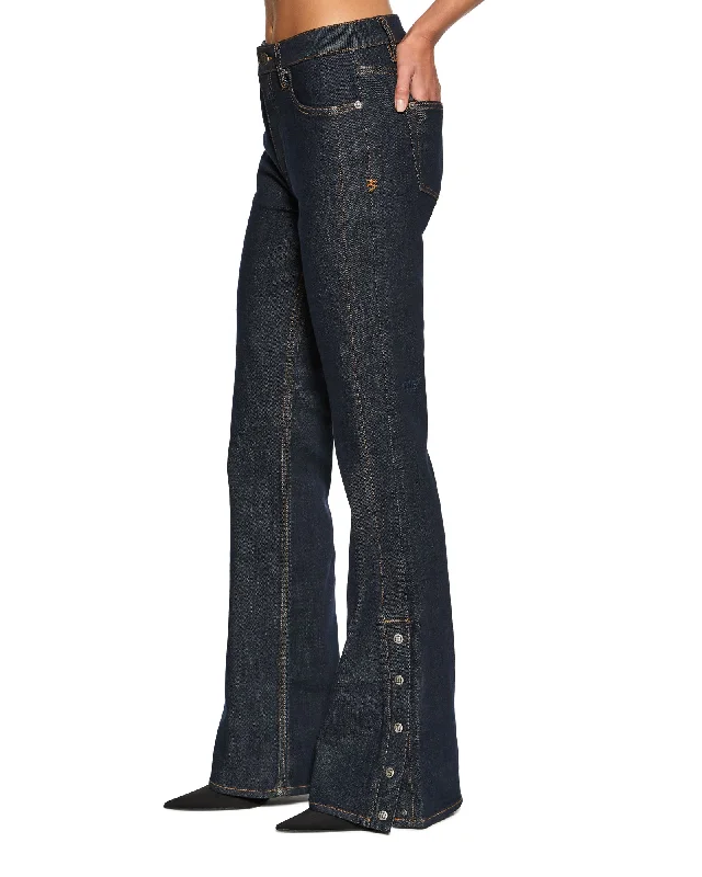 Cargo women jeans with multiple pockets for added functionalitySOHO ORIGINAL SNAPS