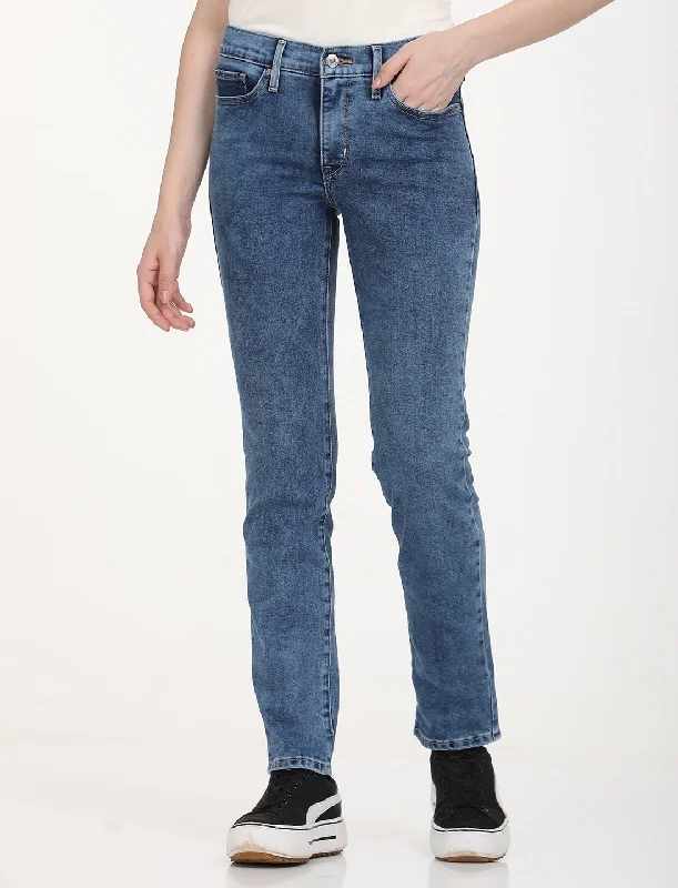 Straight - leg women jeans with a classic and timeless appealWomen's Mid Rise 312 Slim Fit Blue Jeans