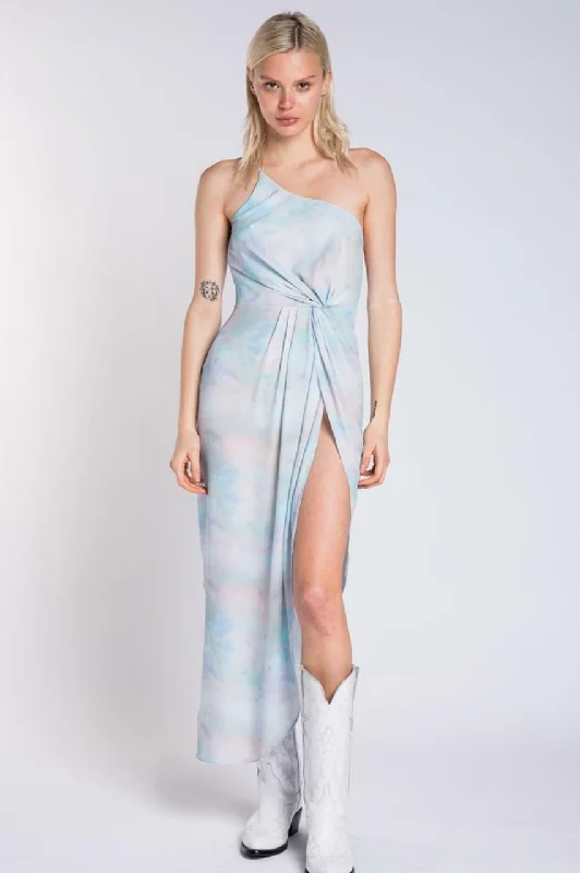 Maxi Women Dress with Floral Print for a Bohemian VibeCali Girl Blue Tie-Dye One-Shoulder Maxi Dress