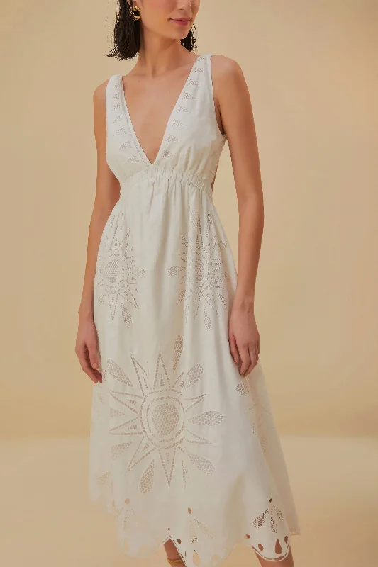 Off - the - Shoulder Women Dress for a Romantic and Feminine LookOff-White Maxi Richelieu Lenzing™ Ecovero™ Euroflax™ Maxi Dress