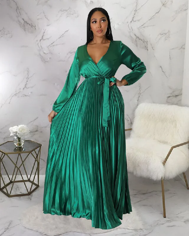 Ball Gown Women Dress with a Full Skirt for a Princess - like LookSATIN PLEATED MAXI DRESS