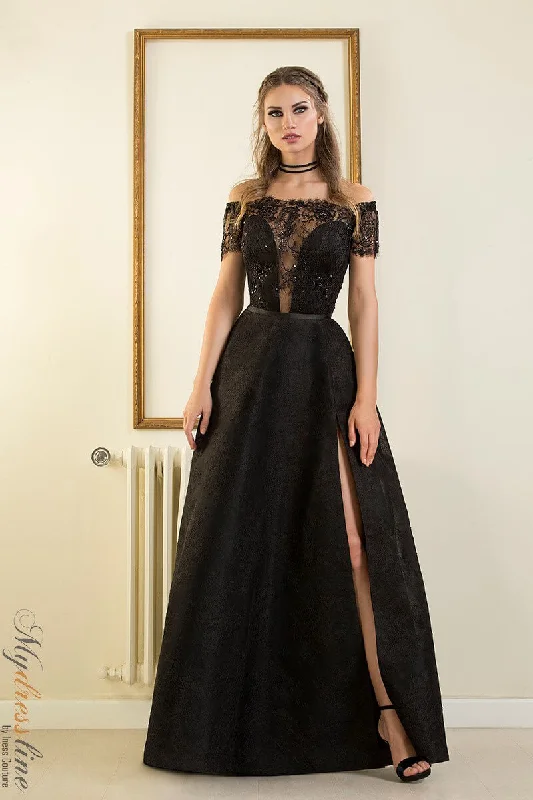 Lace - Embellished Women Dress for an Elegant and Sophisticated AppearanceChrystelle Atallah Yana Y012