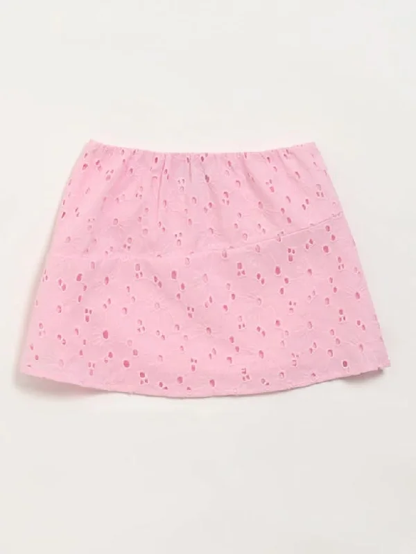 Patterned Geometric Women Shorts for a Modern AppealHOP Kids Pink Embroidered Skirt