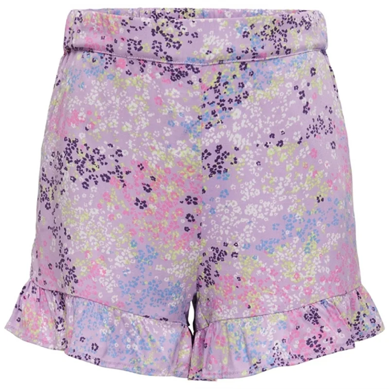 Cuffed Women Shorts for a Laid - Back and Trendy LookKids ONLY Purple Rose w. Wild Ditsy Anna Frill Shorts