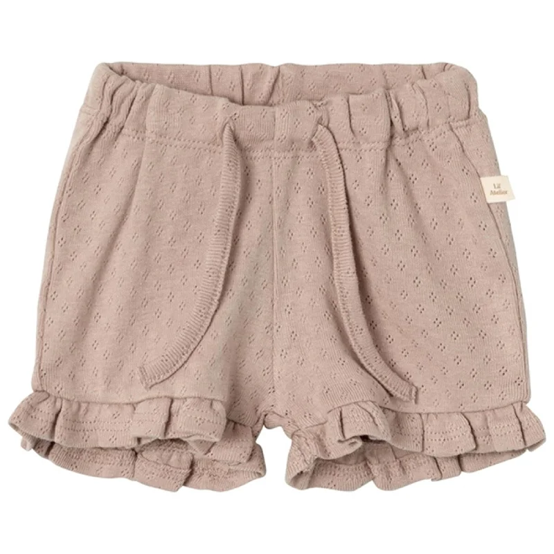 Twill Women Shorts with a Smooth Texture and DurabilityLil'Atelier Nougat Rachel Slim Shorts