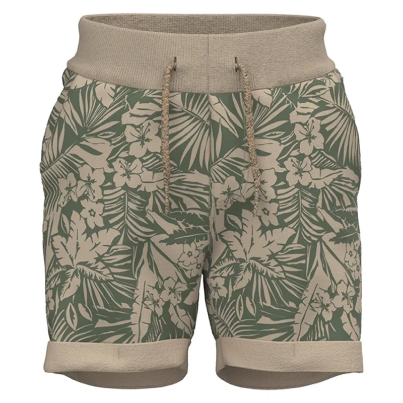 Twill Women Shorts with a Smooth Texture and DurabilityName it Humus Vermo Sweat Shorts AOP